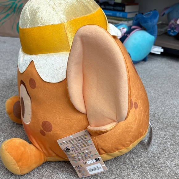 Disney Munchlings Pineapple Upside Down Cake Stitch NWT - Picture 4 of 11